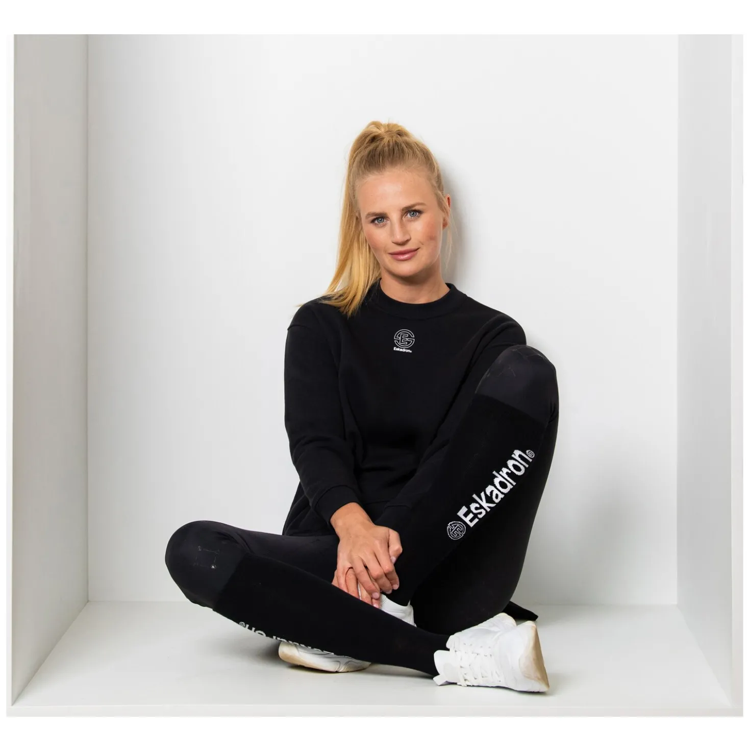 ESKADRON Dynamic Sweatshirt Oversized